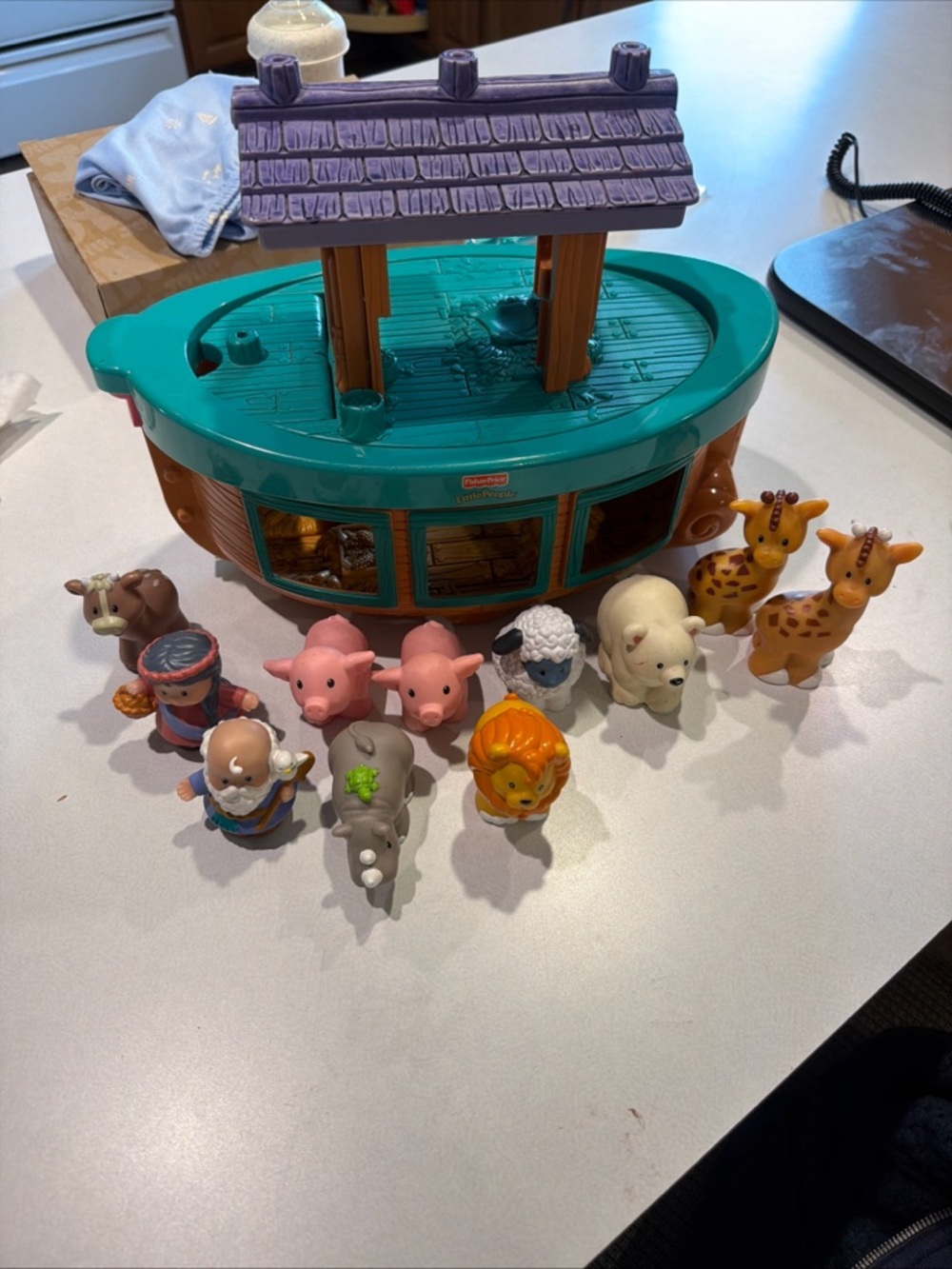 Fisher-Price Little People Noah's Ark Playset with Teal and Purple Ark